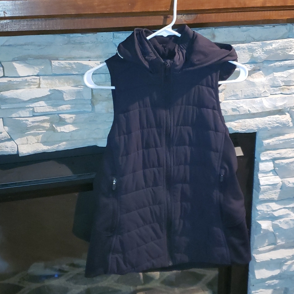 Black Lululemon vest